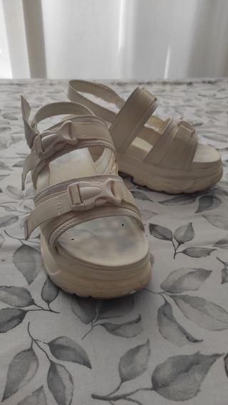 Sandalias plataforma blancas