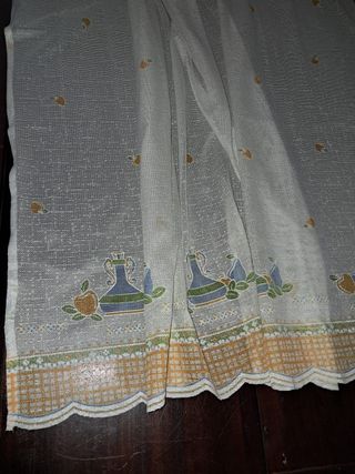 Cortina con estampado de frutas