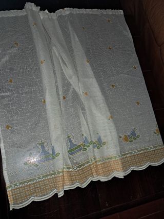 Cortina con estampado de frutas