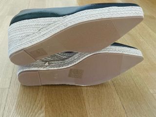 Sandalias de tacón negras