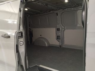 2025! Nuevo Transporter Largo 150cv Aut 8v