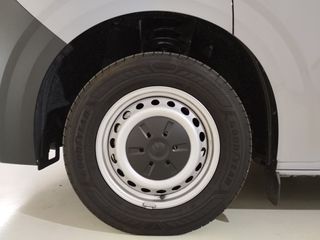 2025! Nuevo Transporter Largo 150cv Aut 8v