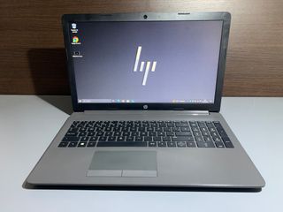 Hp 255 G7 8 gb 120 gb SSD + 500 HHD