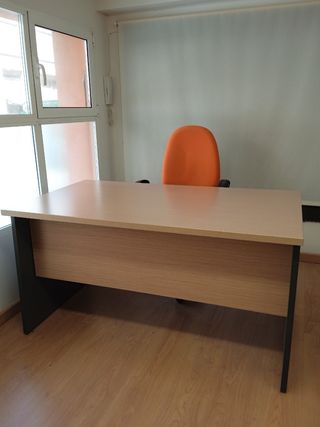 Mesa de despacho y silla de oficina, escritorio 
