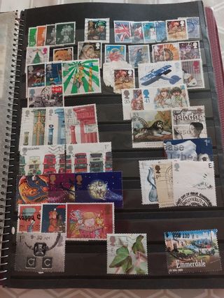 Sellos de GB usados. Aprox. 440. Muchos modernos.