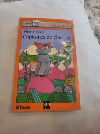 Capitanes de plastico / Plastic Captains (Spani...