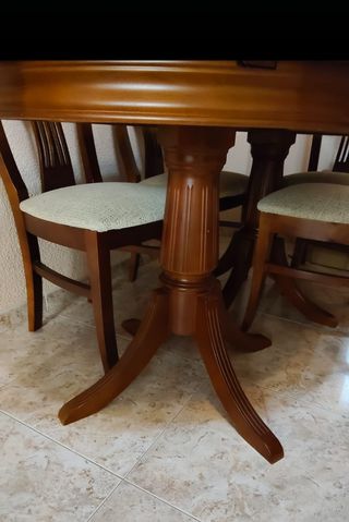 Mesa de comedor con 6 sillas
