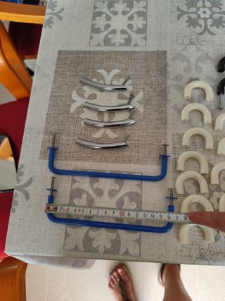 Lote de pomos y tiradores para muebles precio unid