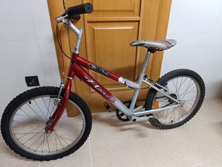 Bicicleta 20 pulgadas niño (BMX Hi-Tech 20 Roja )