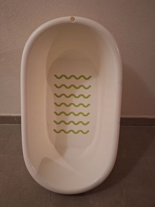 Bañera IKEA con adaptador recién nacido