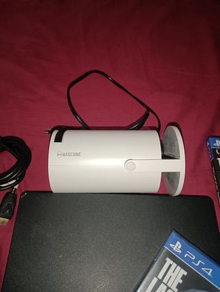 PS4 1TB + 7 
Juegos + Proyector+Auriculares Gamer