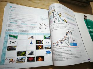 Física y Química. 2 Secundaria. Revuela. Comuni...