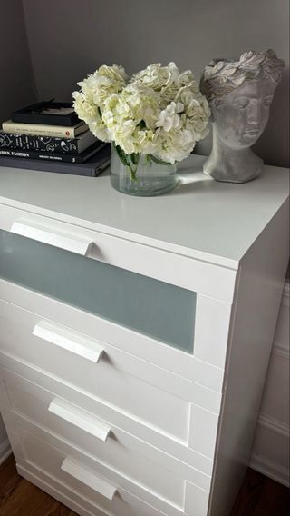 Mueble de habitación Ikea blanco