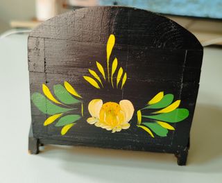 CAJA VINTAGE. 15 cm. de ancho, DE MADERA DECORADA