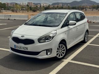 KIA Carens 2016 + 1 año de garantía