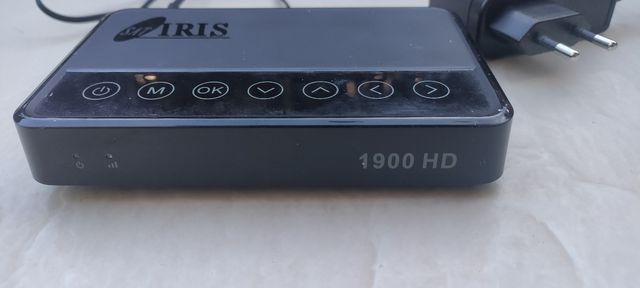 Receptor de satélite IRIS 1900 HD