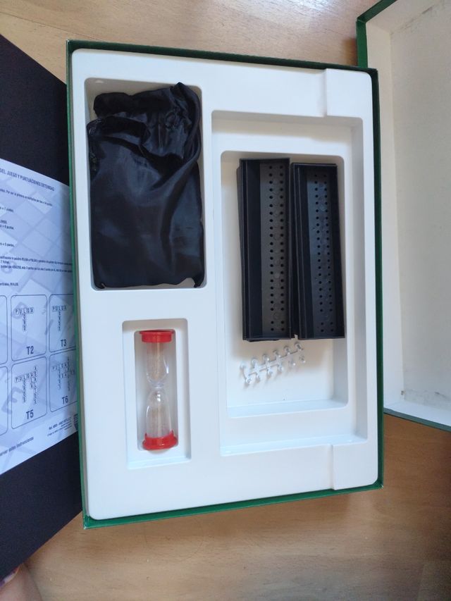 Intelect Palabras Cruzadas Juego de Mesa