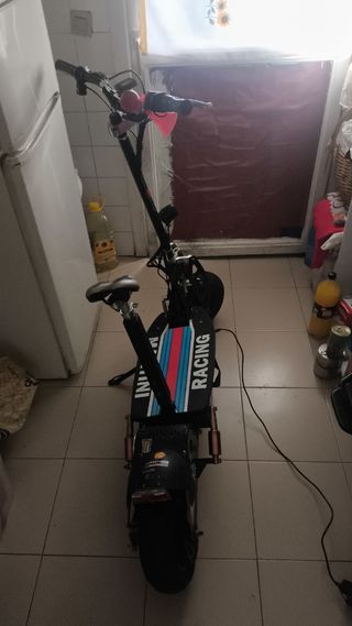 Patineta Eléctrica con Asiento