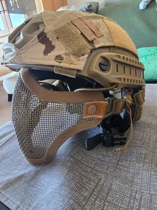Casco de Airsoft con Máscara