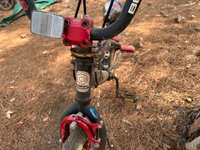 Bici Razor Black Label para niño de 18” 