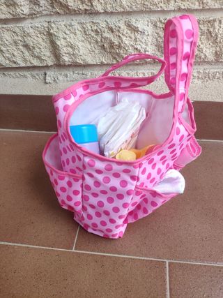 Bolsa de bebé con accesorios. Mimittos.