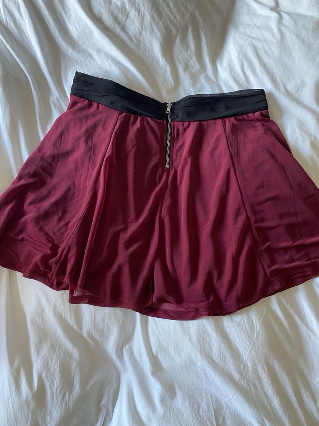 Falda H&M granate con lazo