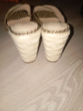Zapatos de plataforma dorados Shein