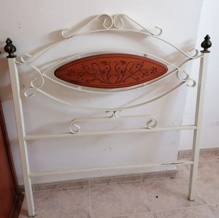 Cabecero forja blanco con detalle madera