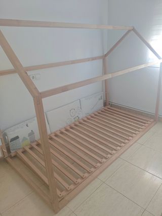 Estructura cama casita madera
