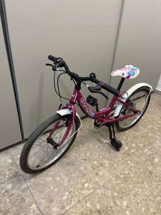 Bicicleta niña morada
