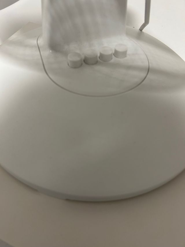 Ventilador de mesa blanco