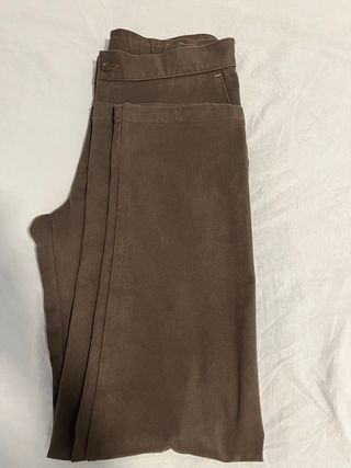 Pantalón largo uniforme marrón