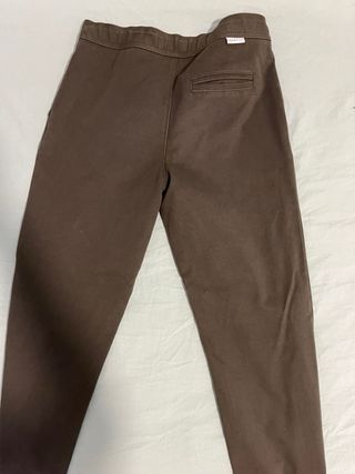 Pantalón largo uniforme marrón