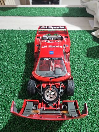 Ferrari f40 del año 1987 hecho en Italia