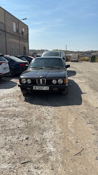 BMW 735i E23