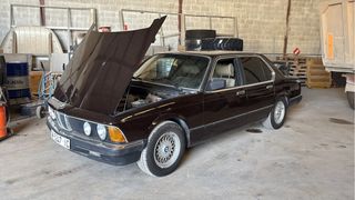 BMW 735i E23