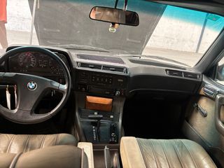 BMW 735i E23
