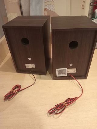 2 Altavoces de madera