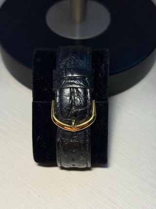 Reloj Junghans Savile Rectangular Dorado