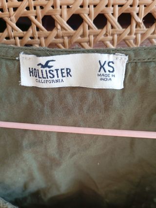 Camiseta Hollister verde talla XS