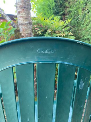 Sillas de jardín verdes de plástico