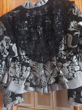 Trajes de Fallera Verdes y Rojos
