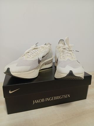 Nike Zoom Vaporfly 4 Talla 44