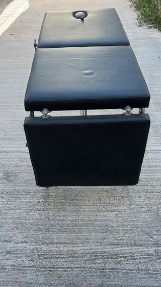 Camilla profesional estética negra