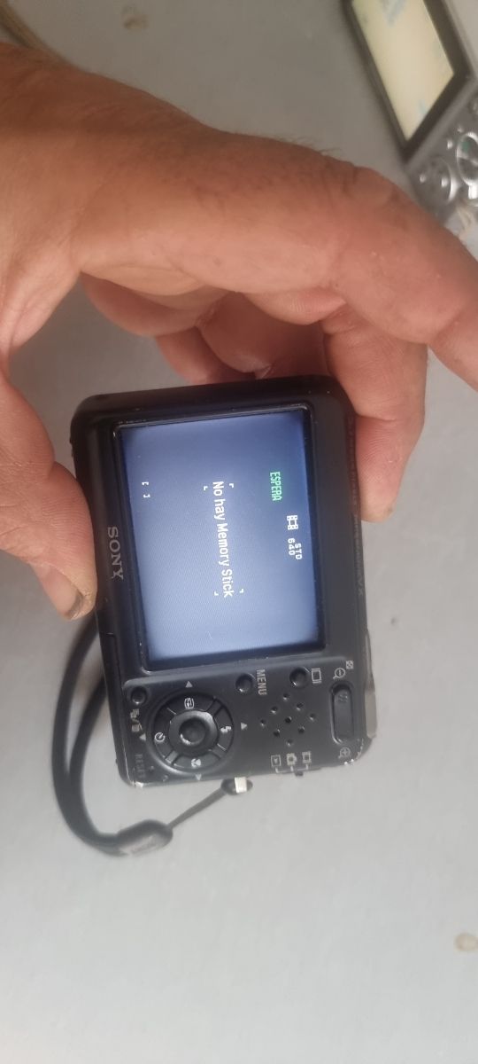 2 Cámaras Sony Plata y negra
Ojo leer