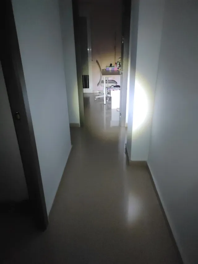 Linterna LED Recargable USB,con zoom