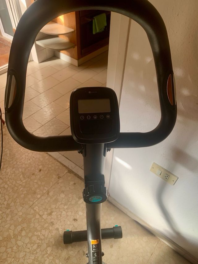 Bicicleta Estática Essential 2 Decathlon