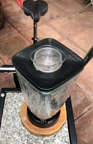 Bicicleta estática con batidora
