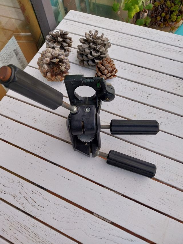 Articulação esférica para tripé Manfrotto 3-Way 029