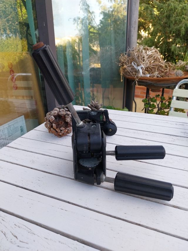 Articulação esférica para tripé Manfrotto 3-Way 029